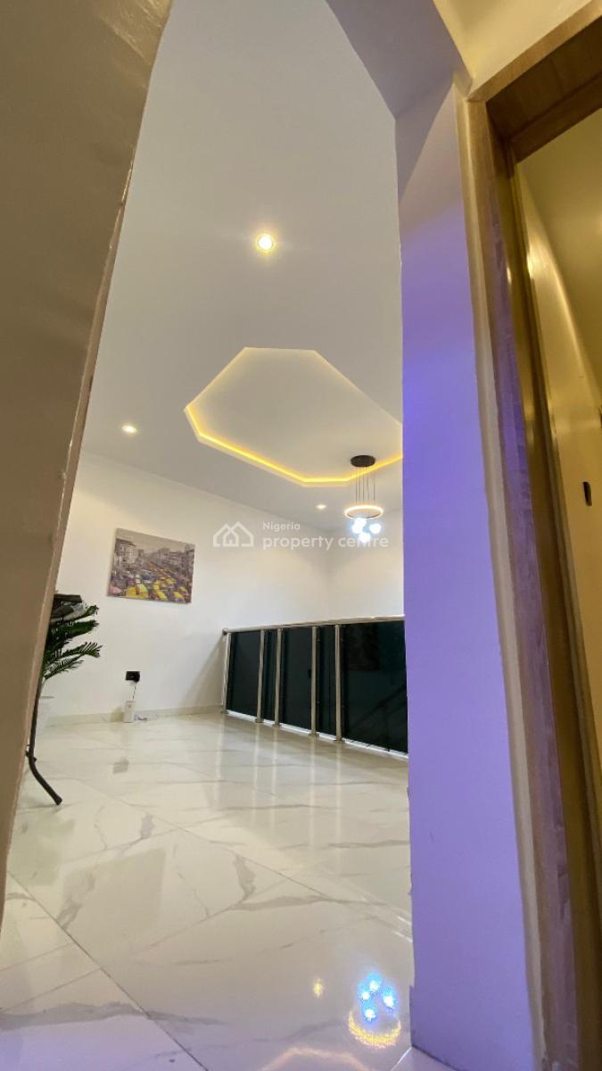 Cozy 4 Bedroom Duplex with Ps5, Lbs View Estate Opposite Lagos Business School, Ajah, Lagos, Terraced Duplex Short Let