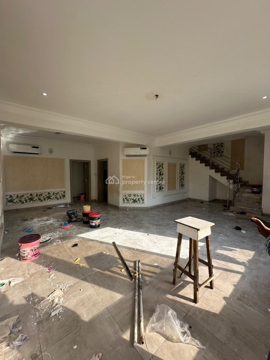 𝐌𝐀𝐈𝐍𝐓𝐀𝐈𝐍𝐄𝐃 4 𝐁𝐄𝐃𝐑𝐎𝐎𝐌 𝐓𝐄𝐑𝐑𝐀𝐂𝐄 𝐃𝐔𝐏𝐋𝐄𝐗, Osapa, Lekki, Lagos, Detached Duplex for Rent