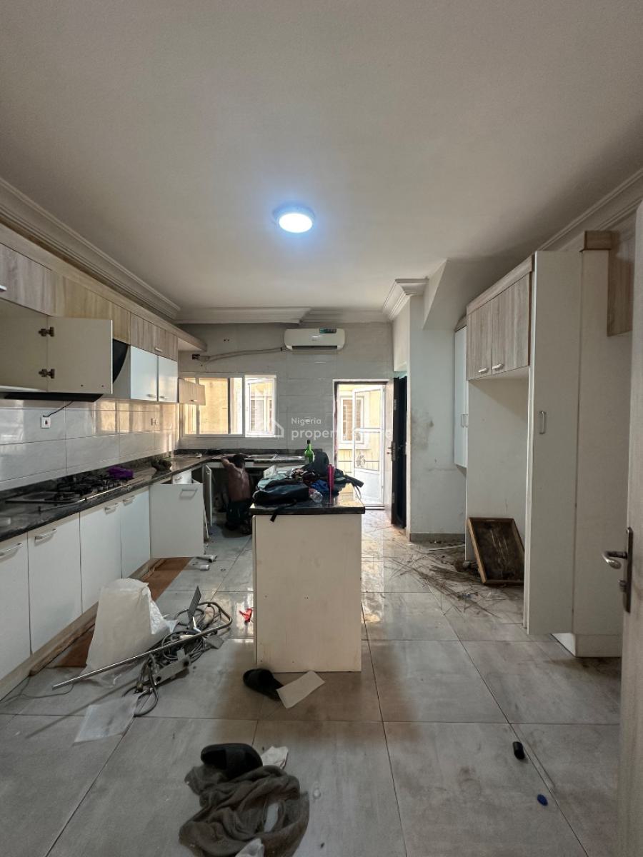𝐌𝐀𝐈𝐍𝐓𝐀𝐈𝐍𝐄𝐃 4 𝐁𝐄𝐃𝐑𝐎𝐎𝐌 𝐓𝐄𝐑𝐑𝐀𝐂𝐄 𝐃𝐔𝐏𝐋𝐄𝐗, Osapa, Lekki, Lagos, Detached Duplex for Rent