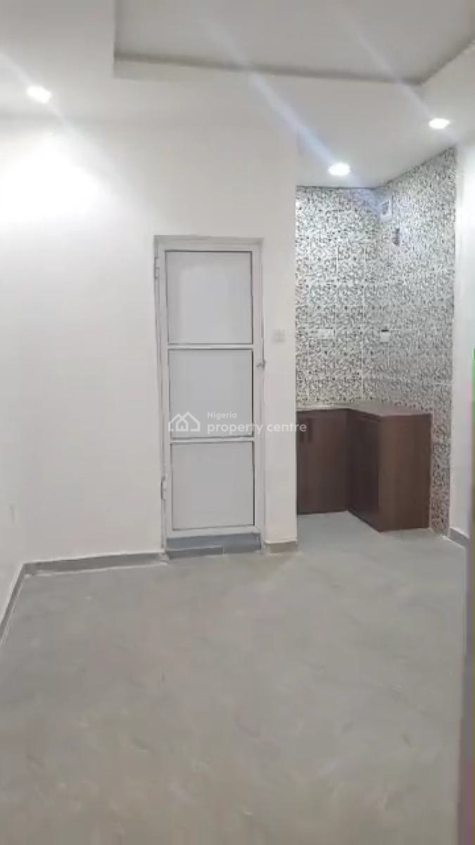 Room Self Contain Available in a Very Accessible Location, Ogudu Round About, Ogudu, Lagos, Self Contain (single Rooms) for Rent