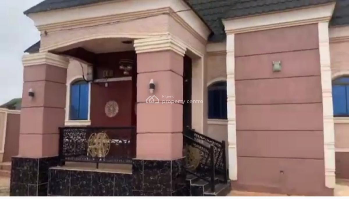 Standard Complete 3 Bedroom Bungalow at Front and Uncomplete Room/p Self B, Zone 15, Adeleke Estate, Osogbo, Osun, Detached Bungalow for Sale
