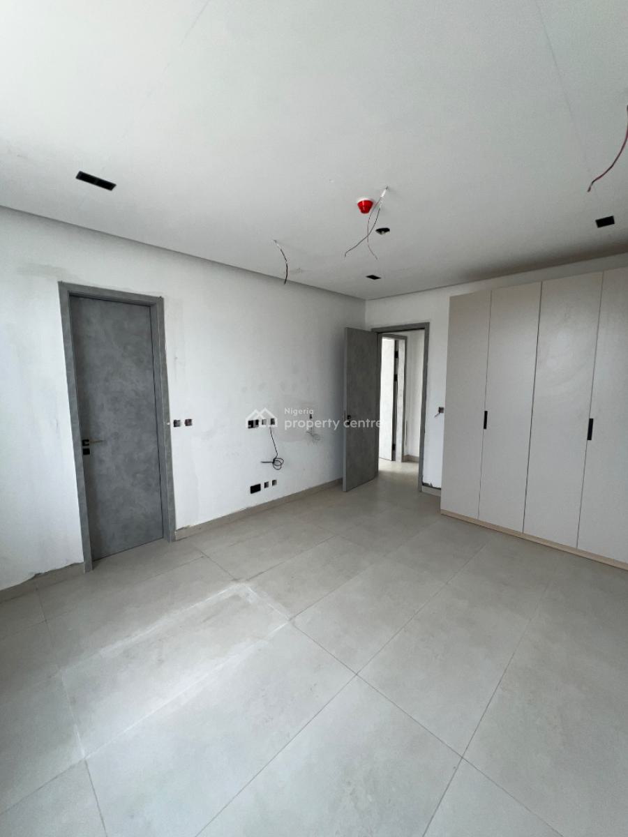 2 Bedroom Fully Serviced Apartment, Lekki Phase 1, Lekki, Lagos, Flat / Apartment for Sale