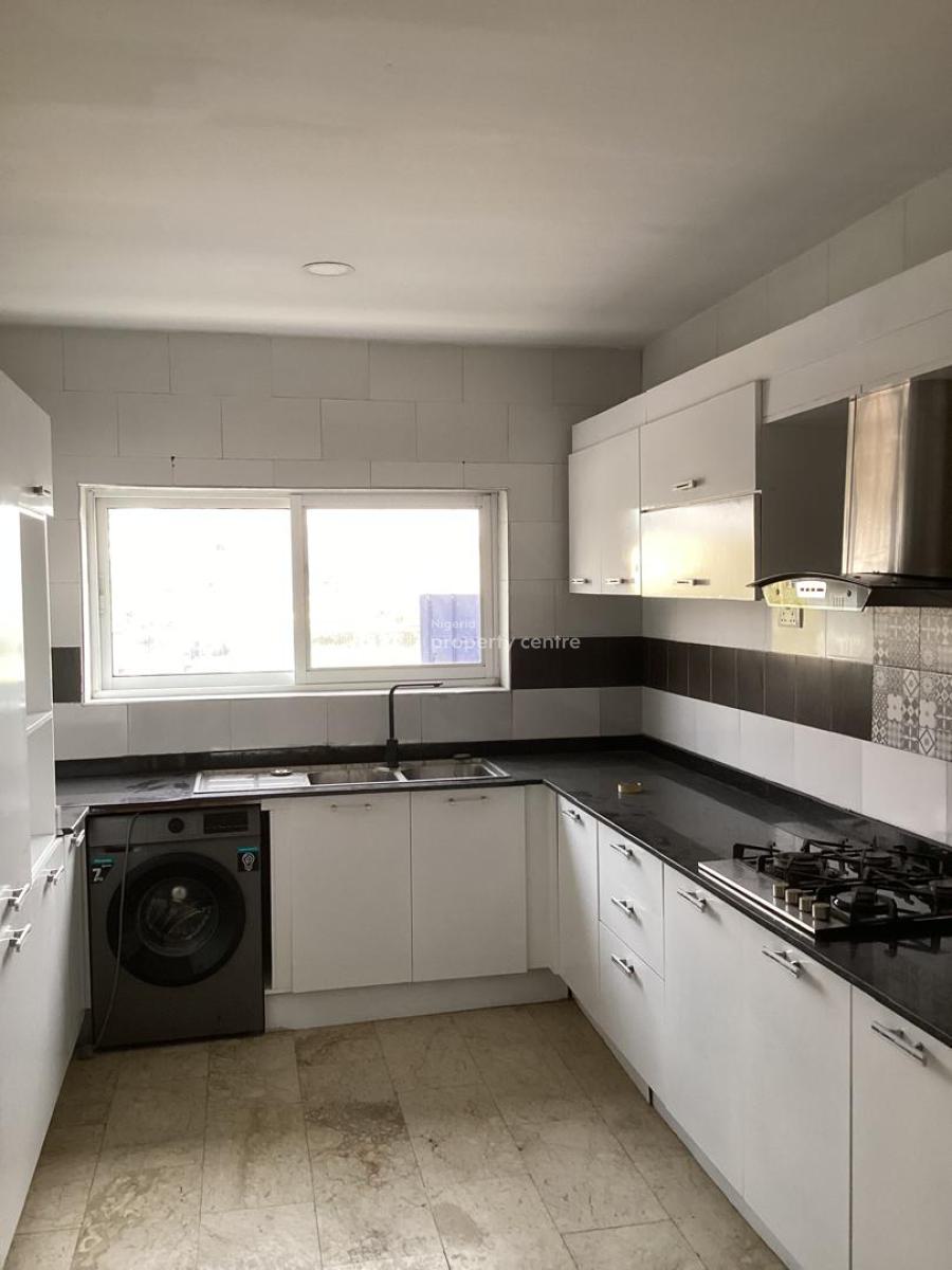 Two (2) Bedroom Flat with Bq, 24 Hours Power & Pool, Victoria Island (vi), Lagos, Flat / Apartment for Rent