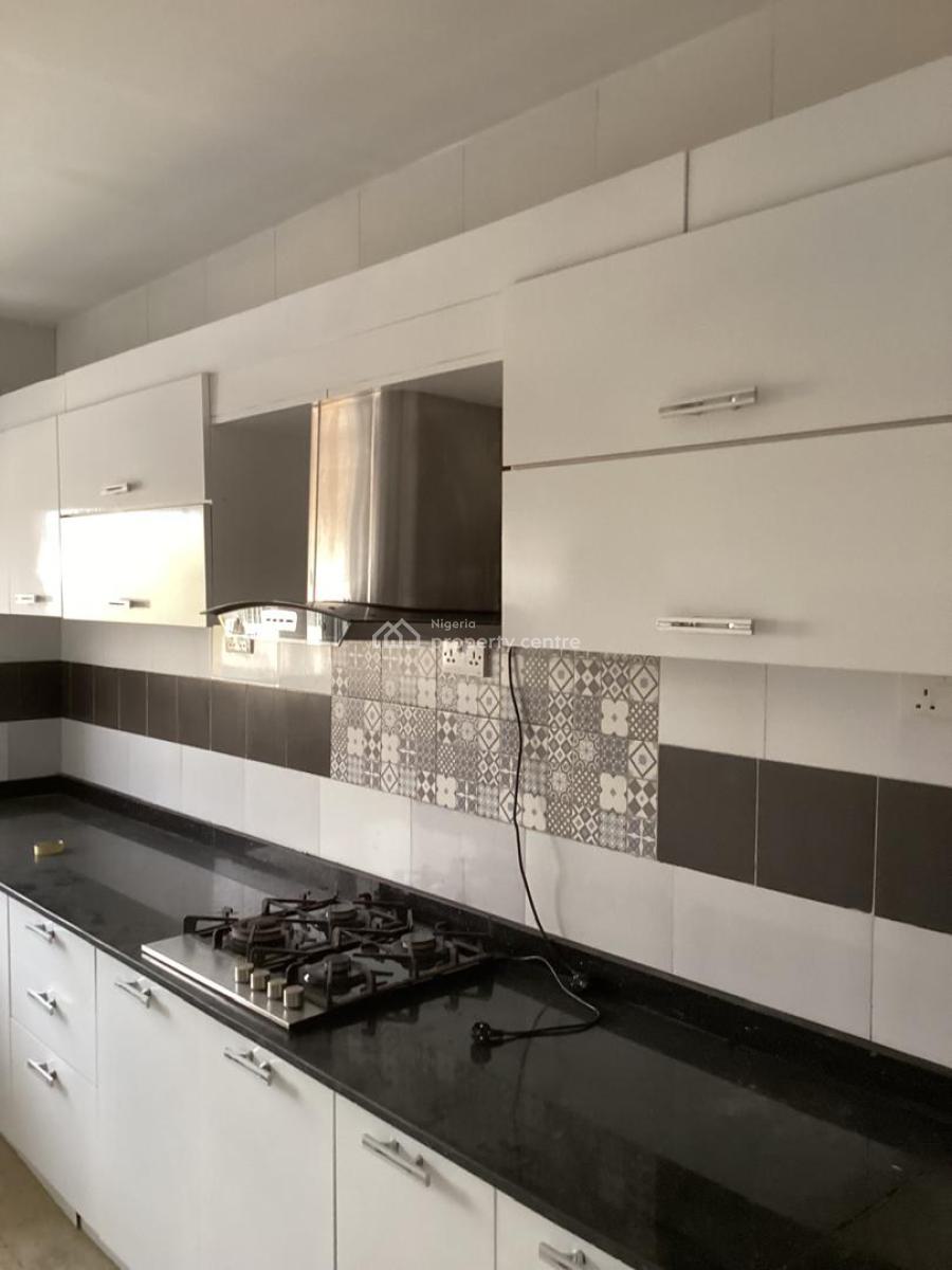 Two (2) Bedroom Flat with Bq, 24 Hours Power & Pool, Victoria Island (vi), Lagos, Flat / Apartment for Rent