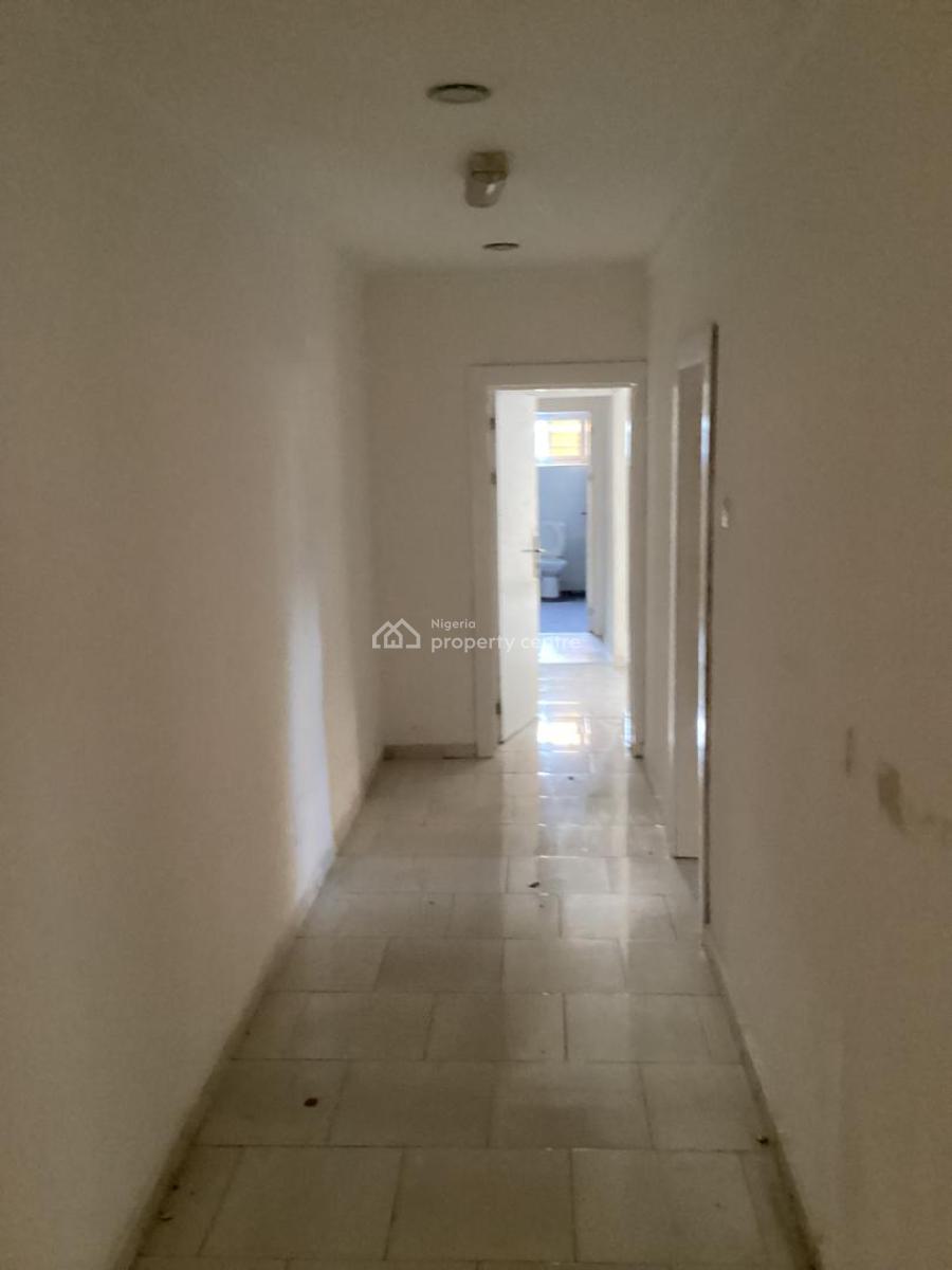 Two (2) Bedroom Flat with Bq, 24 Hours Power & Pool, Victoria Island (vi), Lagos, Flat / Apartment for Rent