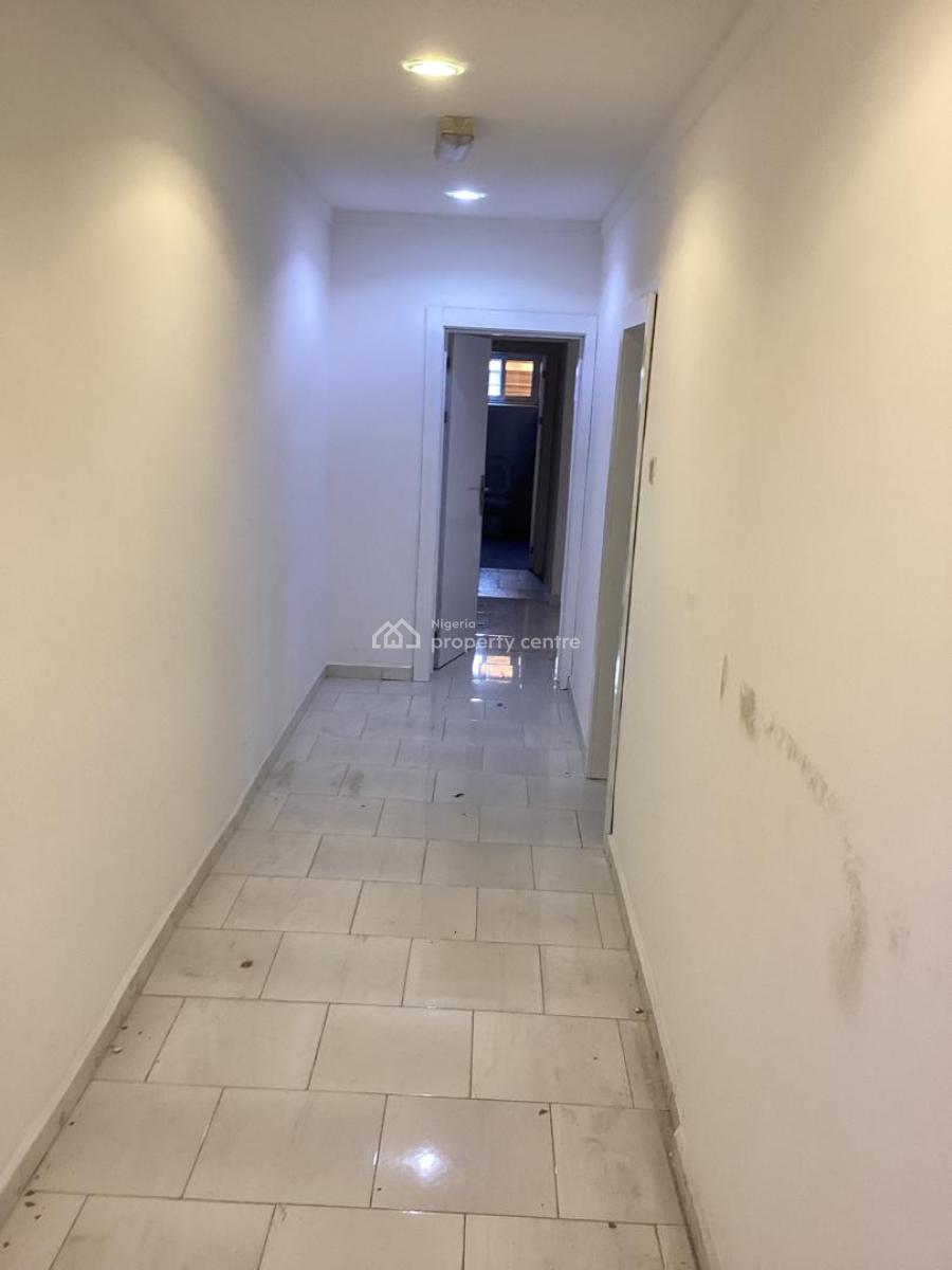 Two (2) Bedroom Flat with Bq, 24 Hours Power & Pool, Victoria Island (vi), Lagos, Flat / Apartment for Rent