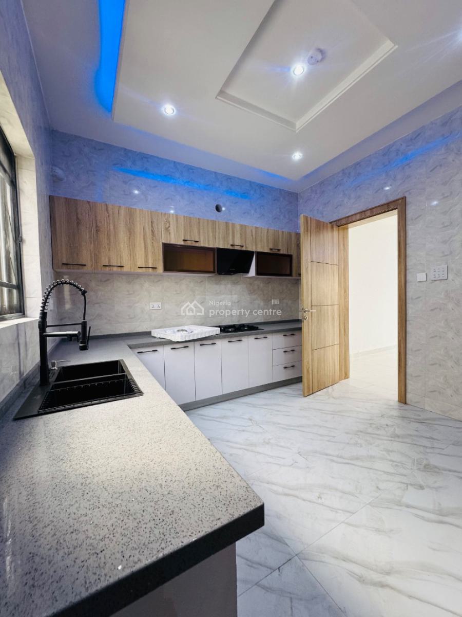 Exquisite Luxury Spacious 3 Bedroom Apartment, Adeniyi Jones, Ikeja, Lagos, Flat / Apartment for Sale