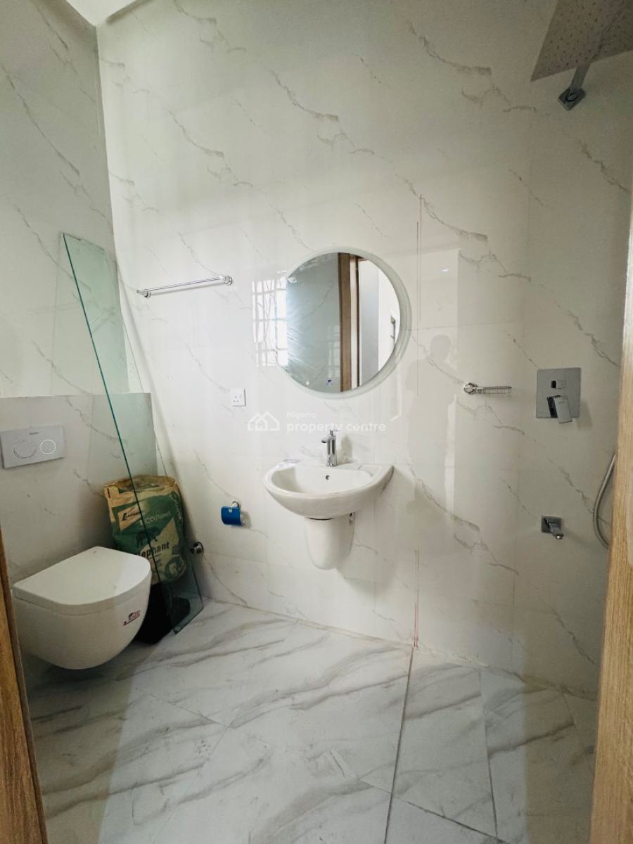 Exquisite Luxury Spacious 3 Bedroom Apartment, Adeniyi Jones, Ikeja, Lagos, Flat / Apartment for Sale