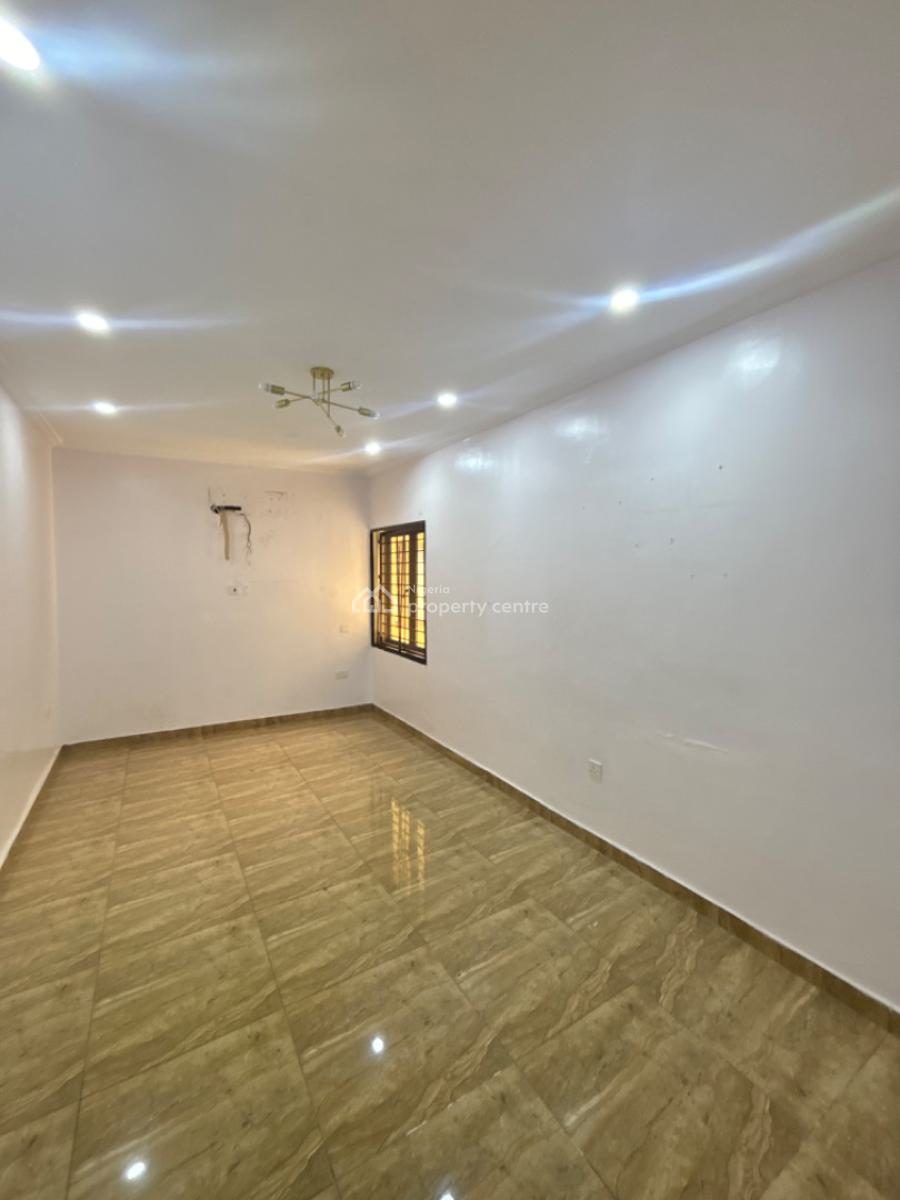 Self Serviced Lovely 3 Bedroom Duplex with a Bq, Lekki Phase 1, Lekki, Lagos, Semi-detached Duplex for Rent