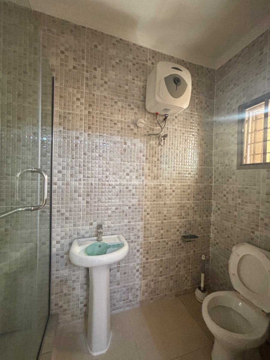 Self Serviced Lovely 3 Bedroom Duplex with a Bq, Lekki Phase 1, Lekki, Lagos, Semi-detached Duplex for Rent