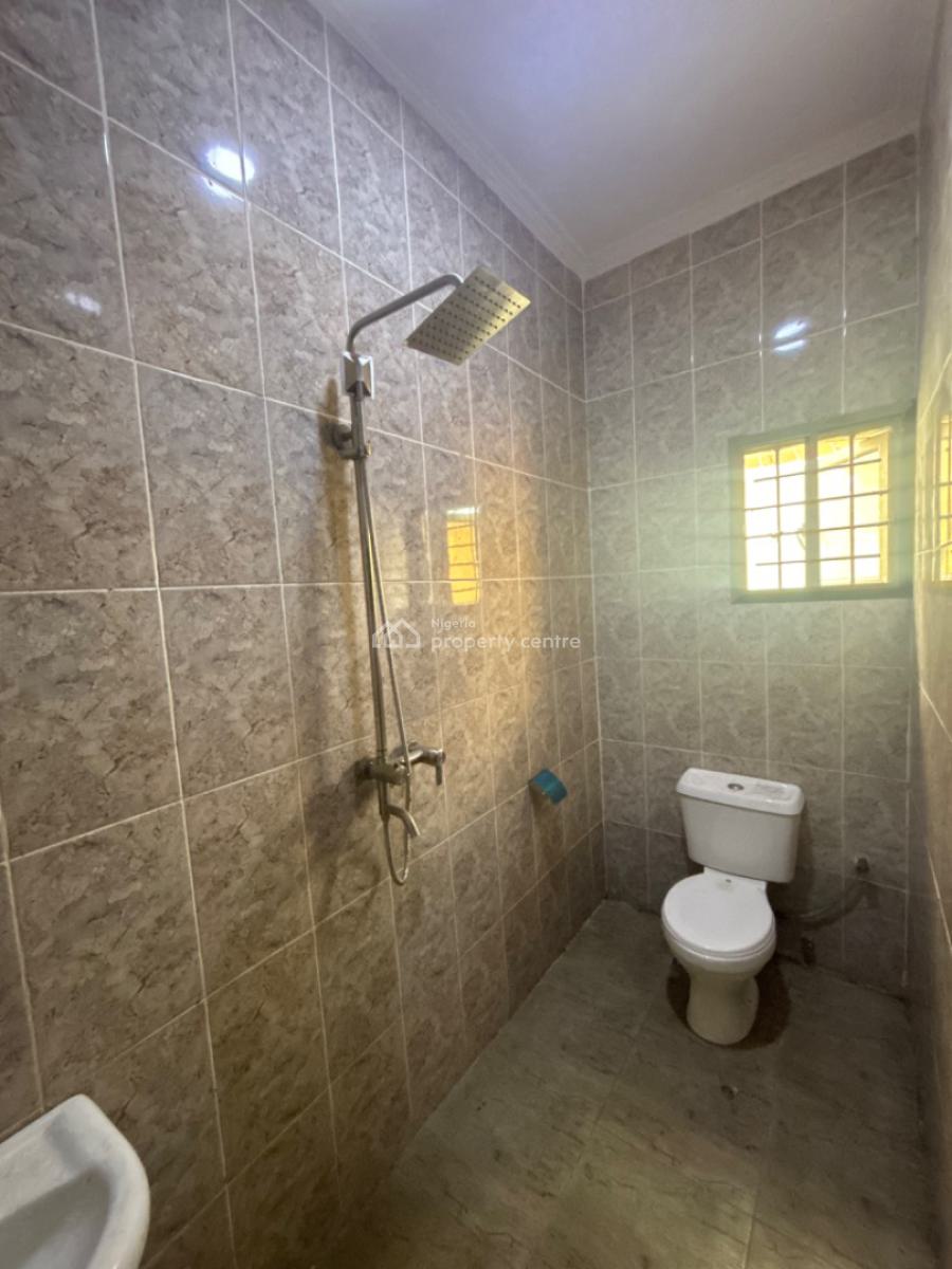 Self Serviced Lovely 3 Bedroom Duplex with a Bq, Lekki Phase 1, Lekki, Lagos, Semi-detached Duplex for Rent