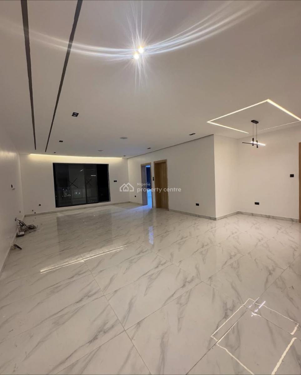 Stunning 2 Bedroom Apartment, Lekki Phase 1, Lekki, Lagos, Block of Flats for Sale