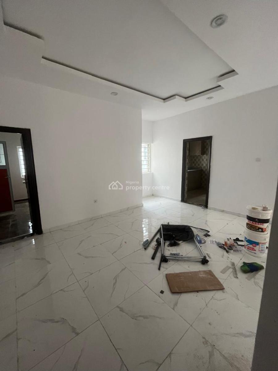 Luxury Standard 3 Bedroom Apartment Upstairs, Sangotedo, Ajah, Lagos, Flat / Apartment for Rent