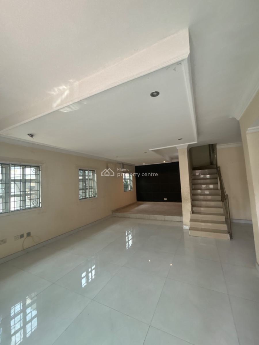 Self Serviced Lovely 4 Bedroom Duplex, Lekki Phase 1, Lekki, Lagos, House for Rent