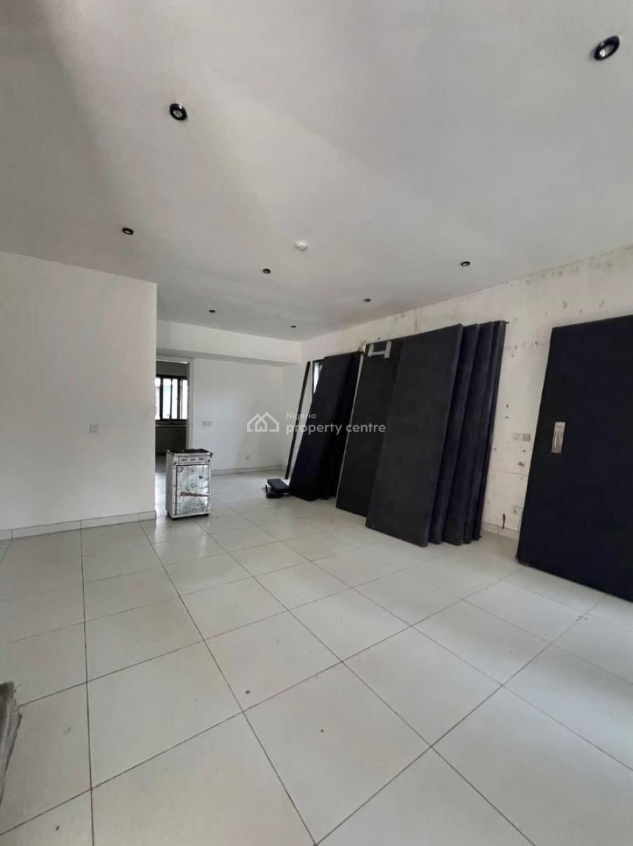 Well Built Serviced 4 Bedroom Maisonette with Bq, Ologolo, Lekki, Lagos, Terraced Duplex for Rent