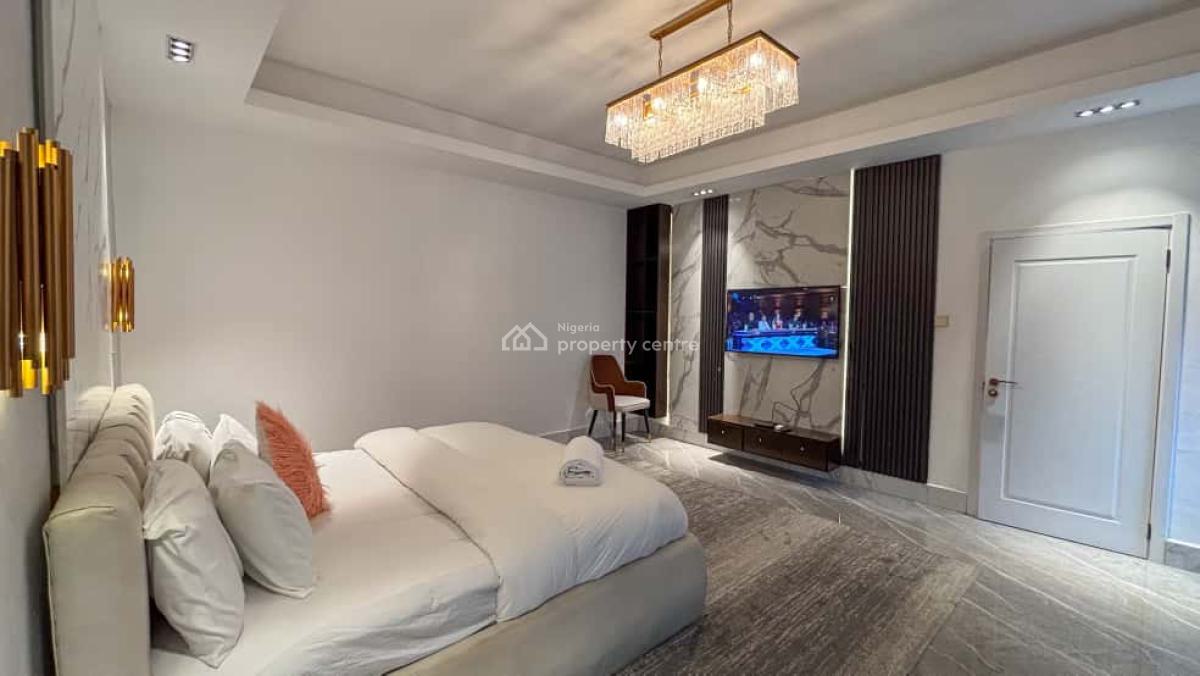 Luxury and Stylish 2 Bedroom Apartment with a Pool & a Private Chef, Ikoyi, Lagos, Flat / Apartment Short Let