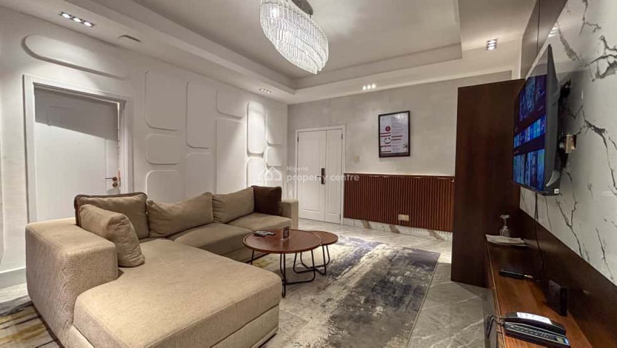 Luxury and Stylish 2 Bedroom Apartment with a Pool & a Private Chef, Ikoyi, Lagos, Flat / Apartment Short Let