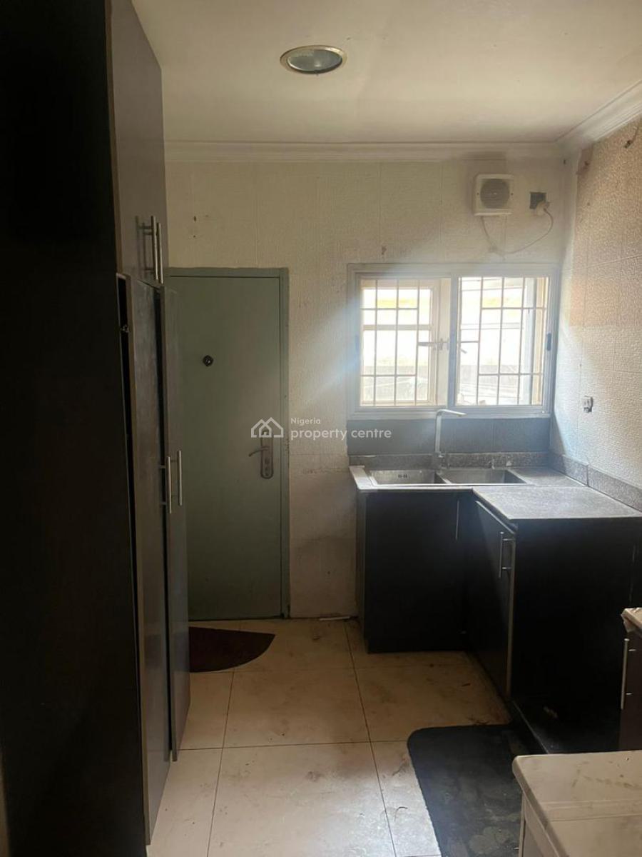 Spacious 4 Bedroom Terrace Duplex with Bq, Lekki Phase 1, Lekki, Lagos, Terraced Duplex for Rent