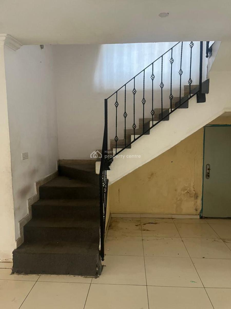 Spacious 4 Bedroom Terrace Duplex with Bq, Lekki Phase 1, Lekki, Lagos, Terraced Duplex for Rent