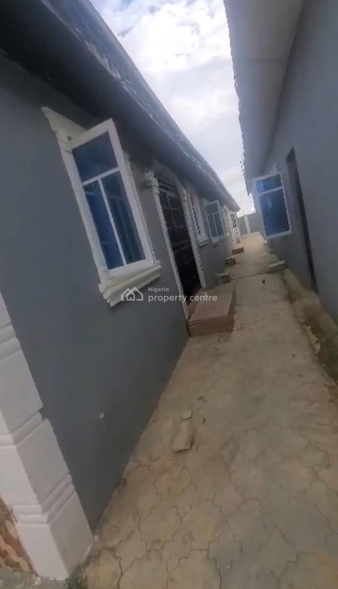 Investment Property, 1 Unit of 3 Bedroom Flat  & 5 Units of Mini Flat, Oreta, Igbogbo, Ikorodu, Lagos, Block of Flats for Sale