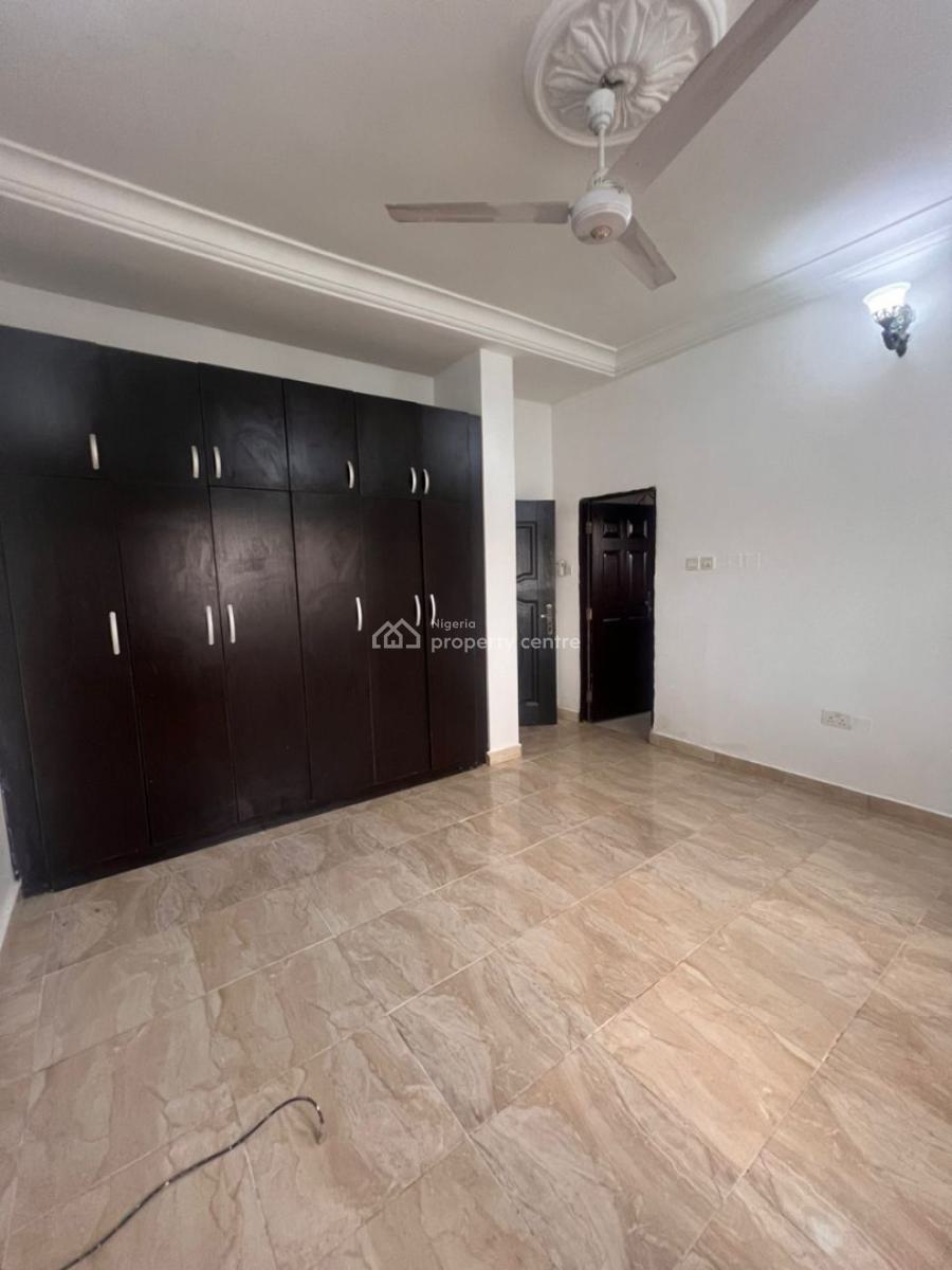 Well Built 3 Bedrooms Flat Apartment, Gilmore, Jahi, Abuja, Flat / Apartment for Rent