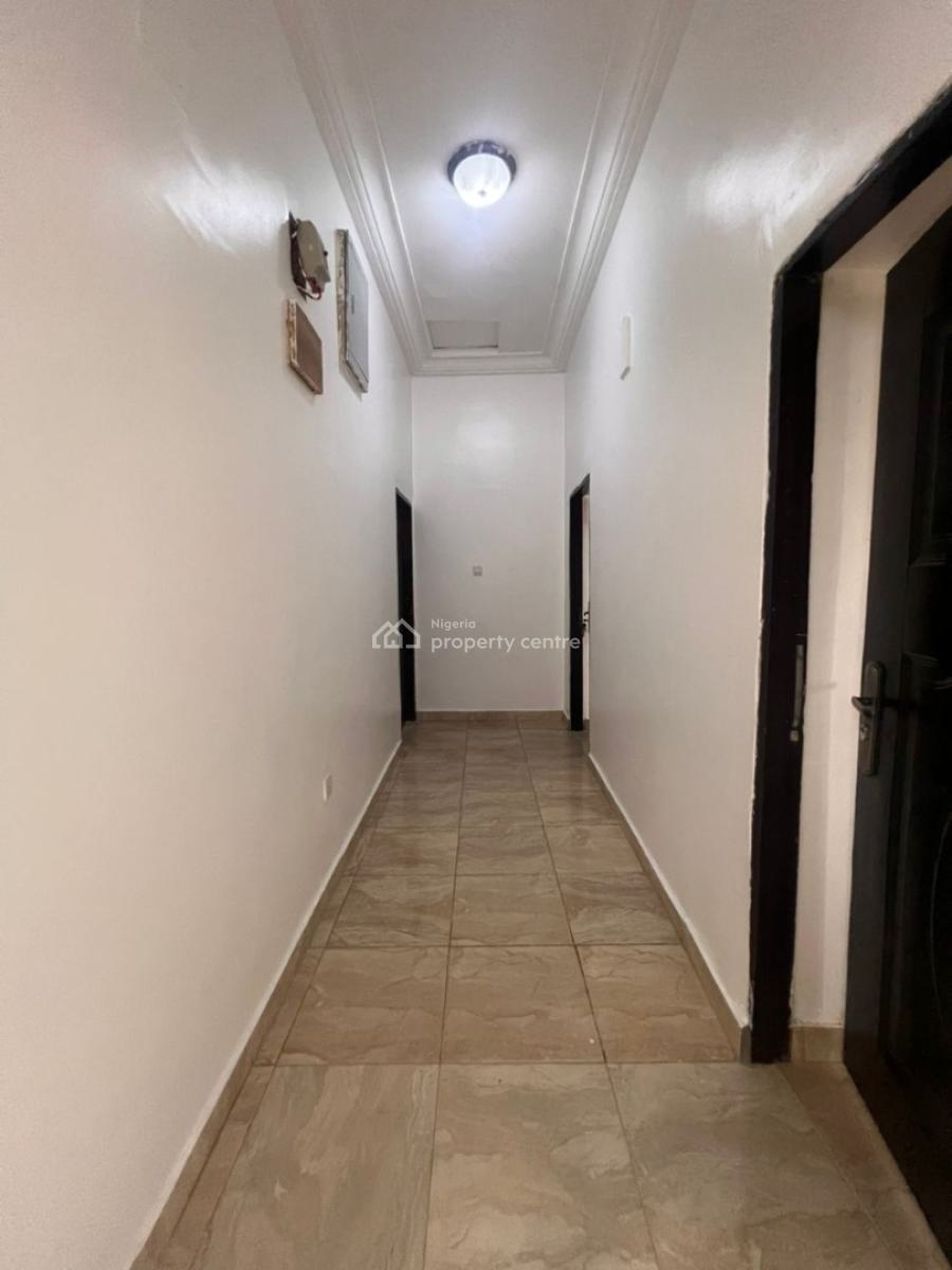 Well Built 3 Bedrooms Flat Apartment, Gilmore, Jahi, Abuja, Flat / Apartment for Rent