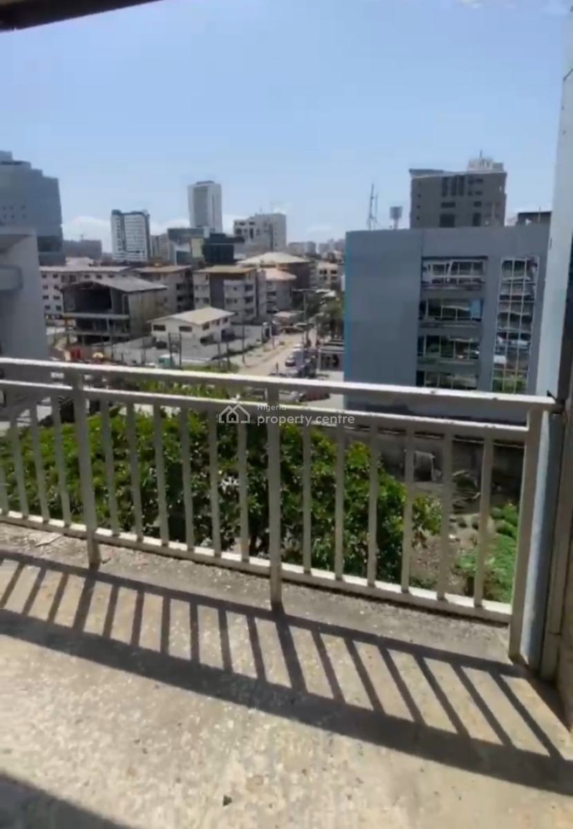 One (1) Bedroom Flat (6th Floor) with City View, Lift, Pool & 24hrs Po, Victoria Island (vi), Lagos, Mini Flat (room and Parlour) for Rent