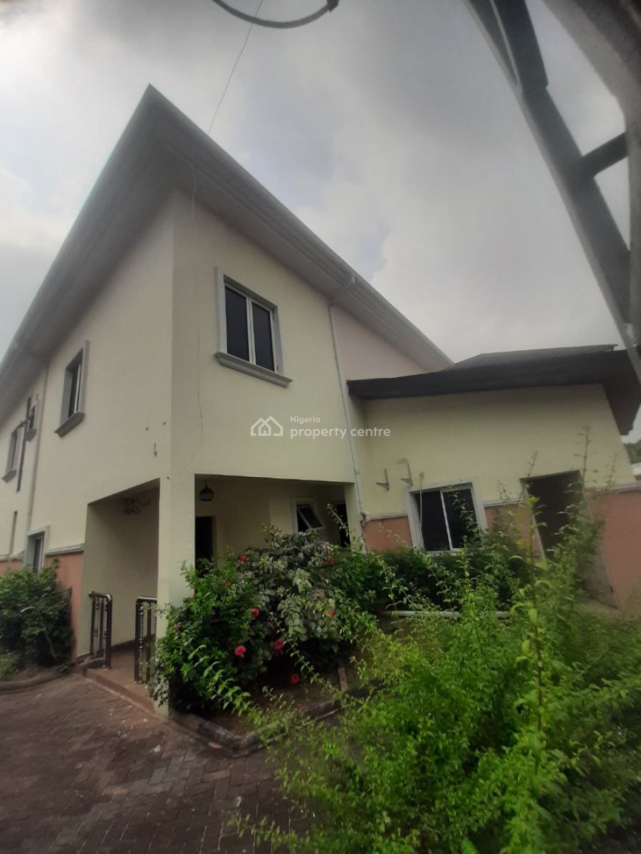 4 Bedroom En-suite Detached House with Large Living Room Area, Dining, Lekki Phase 1, Lekki, Lagos, House for Rent