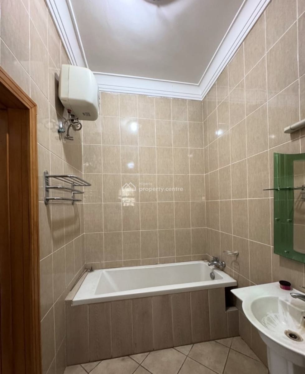 4 Bedrooms En-suite Detached House with Large Living Room Area, Dining, Lekki Phase 1, Lekki, Lagos, Detached Duplex for Rent