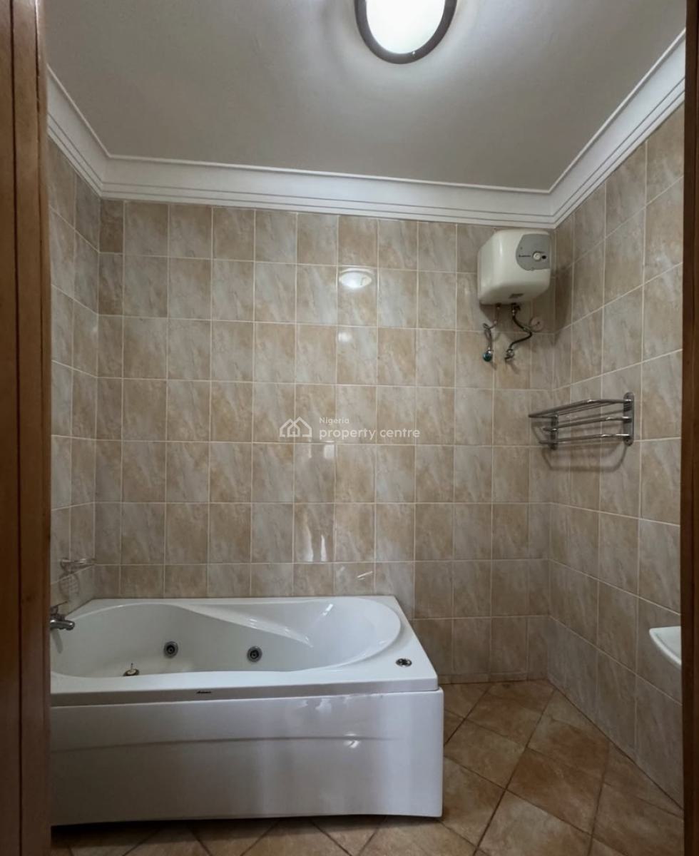 4 Bedrooms En-suite Detached House with Large Living Room Area, Dining, Lekki Phase 1, Lekki, Lagos, Detached Duplex for Rent