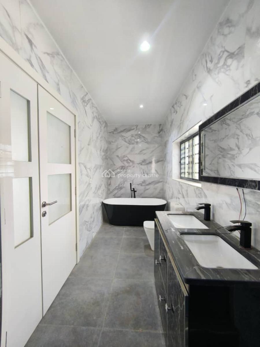 Well Built Units of Luxury 5 Bedrooms Fully Detached Plus Bq., Lekki Phase 1, Lekki, Lagos, Detached Duplex for Sale