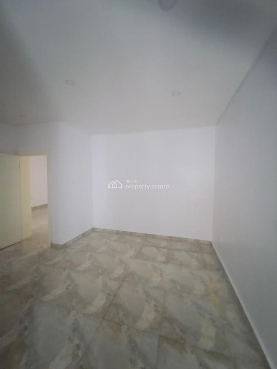 4 Bedroom Maisonette in a Serviced Estate, Lekki Right-side, Lekki Phase 1, Lekki, Lagos, Terraced Duplex for Sale