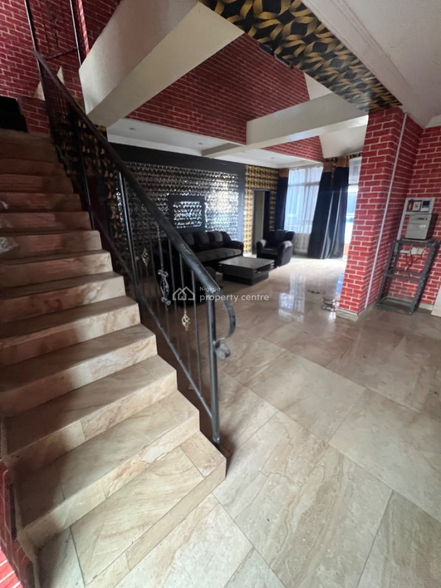 Classic and Spacious 3-bedroom Flat, Jakande, Lekki, Lagos, Flat / Apartment for Rent