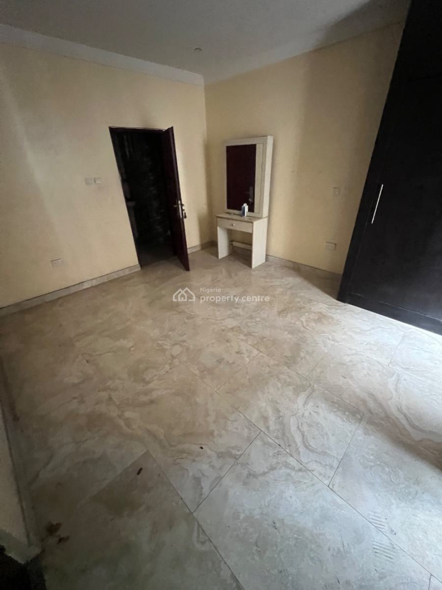 Classic and Spacious 3-bedroom Flat, Jakande, Lekki, Lagos, Flat / Apartment for Rent