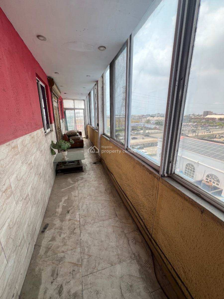 Classic and Spacious 3-bedroom Flat, Jakande, Lekki, Lagos, Flat / Apartment for Rent