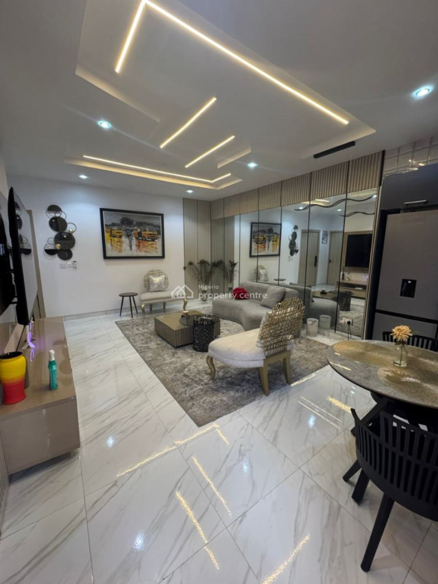 Fully Furnished Mini-flat with Pool, Gym, Ps5, Off Admiralty Way, Lekki Phase 1, Lekki, Lagos, Mini Flat (room and Parlour) Short Let