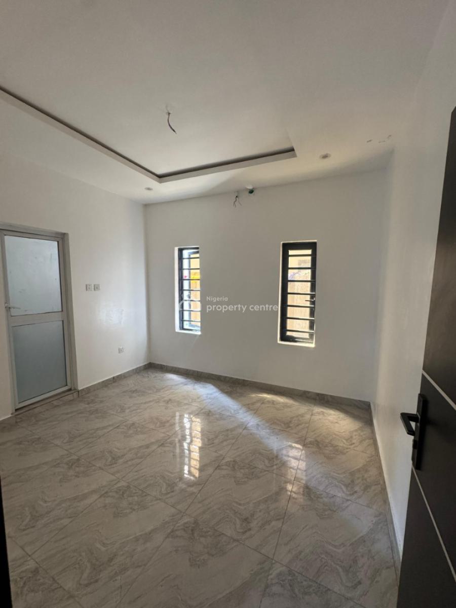 2 Bedroom Apartments, Ologolo, Lekki, Lagos, Flat / Apartment for Sale