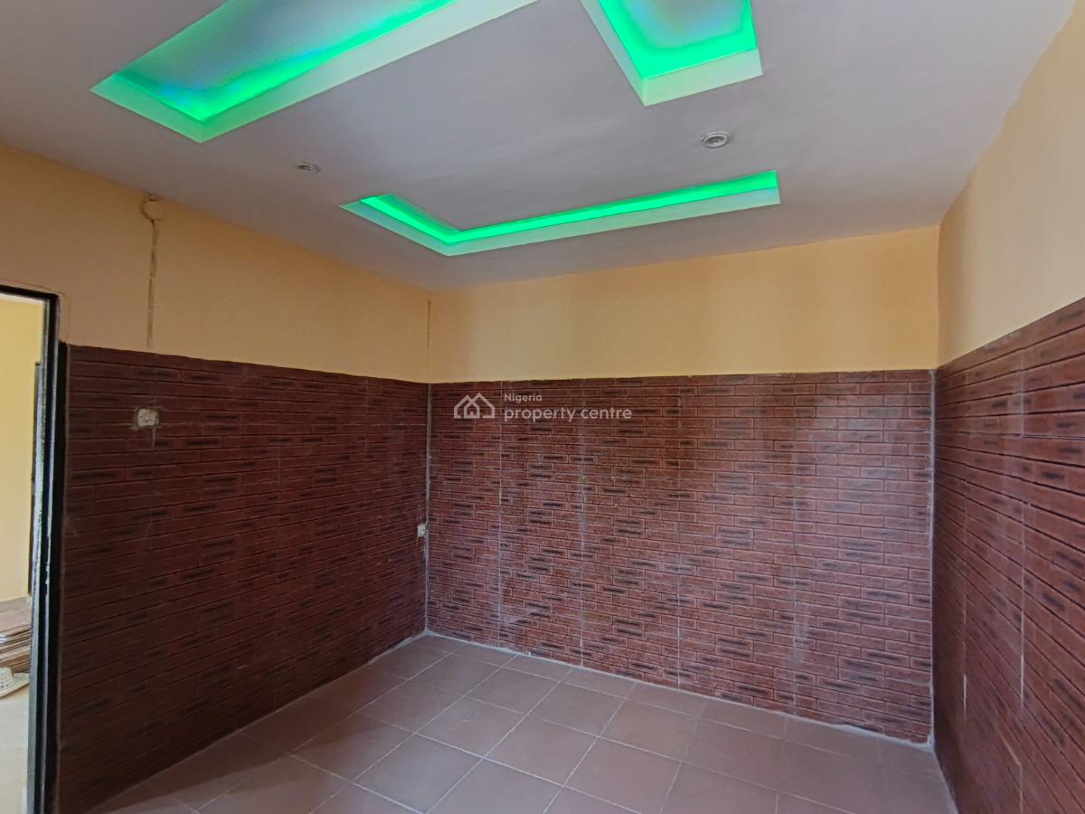 Bedroom and Parlor, Igbe Laara, Ikorodu, Lagos, Mini Flat (room and Parlour) for Rent