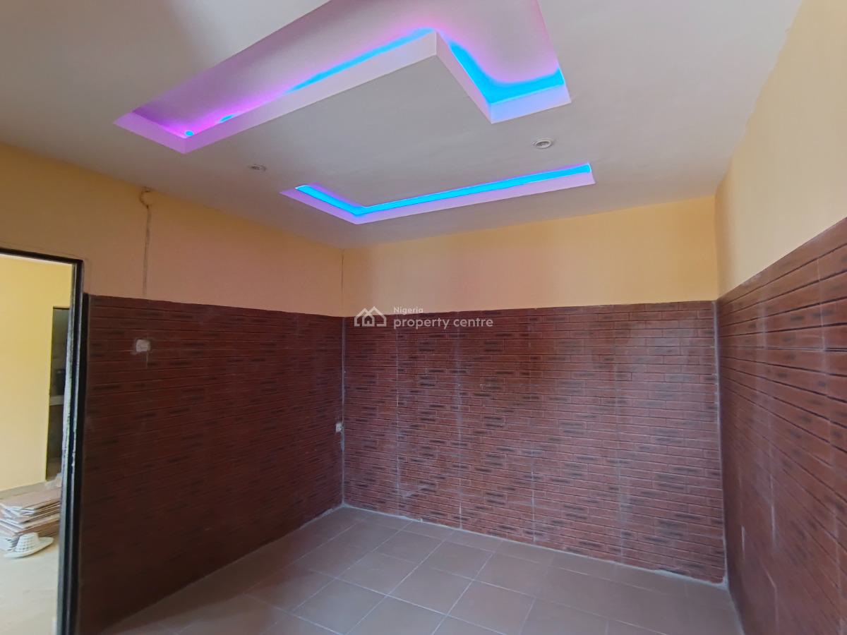 Bedroom and Parlor, Igbe Laara, Ikorodu, Lagos, Mini Flat (room and Parlour) for Rent