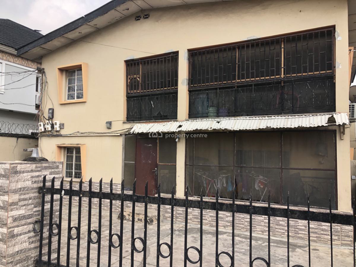 Block of Flat, Off Adelabu Close, Adelabu, Surulere, Lagos, Block of Flats for Sale