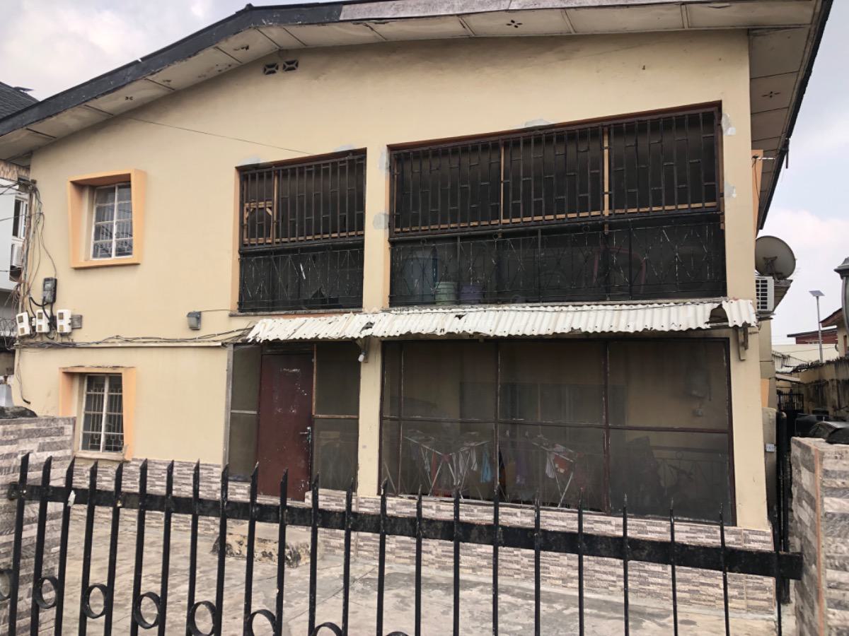 Block of Flat, Off Adelabu Close, Adelabu, Surulere, Lagos, Block of Flats for Sale