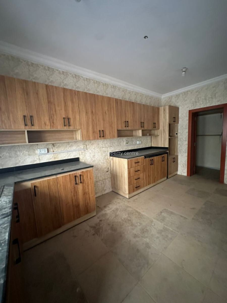 a Nice Serviced 3 Bedroom Terrace with Bq, Lekki Phase 1, Lekki, Lagos, Terraced Duplex for Rent