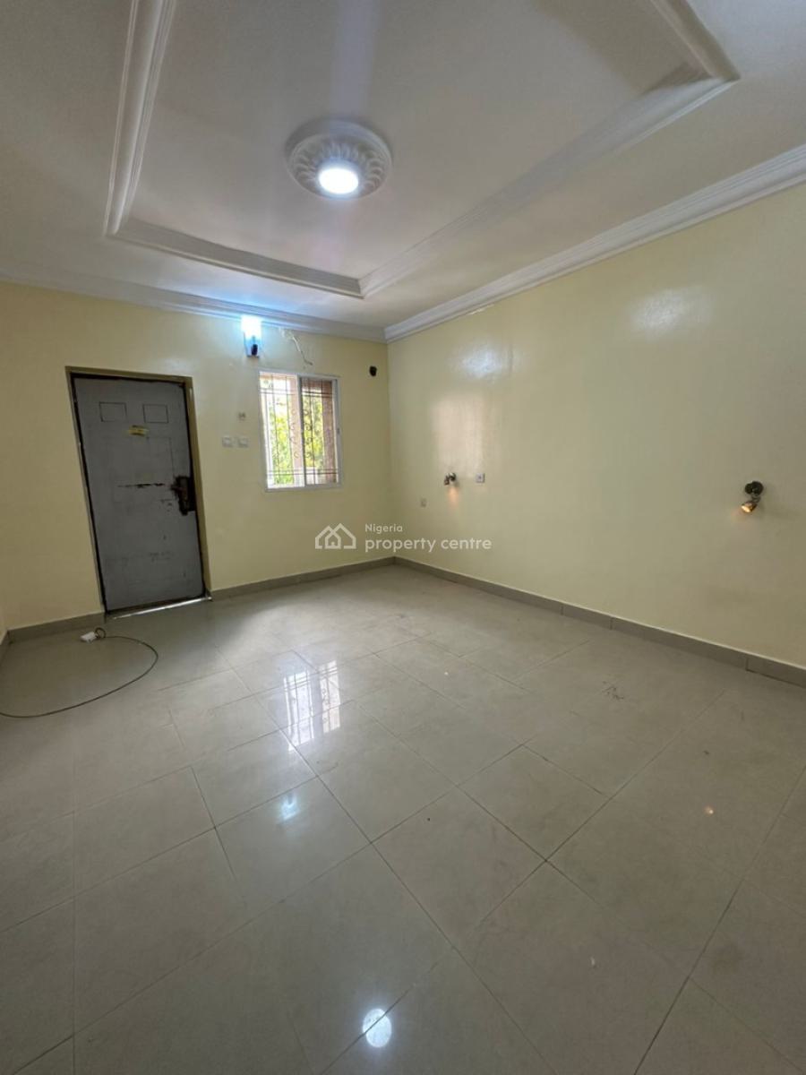 a Nice Serviced 3 Bedroom Terrace with Bq, Lekki Phase 1, Lekki, Lagos, Terraced Duplex for Rent