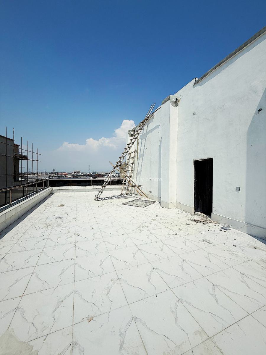 Elegant 3-bedroom Luxury Penthouse -- 5th Floor Water-view, Lekki Phase 1, Lekki, Lagos, Flat / Apartment for Rent