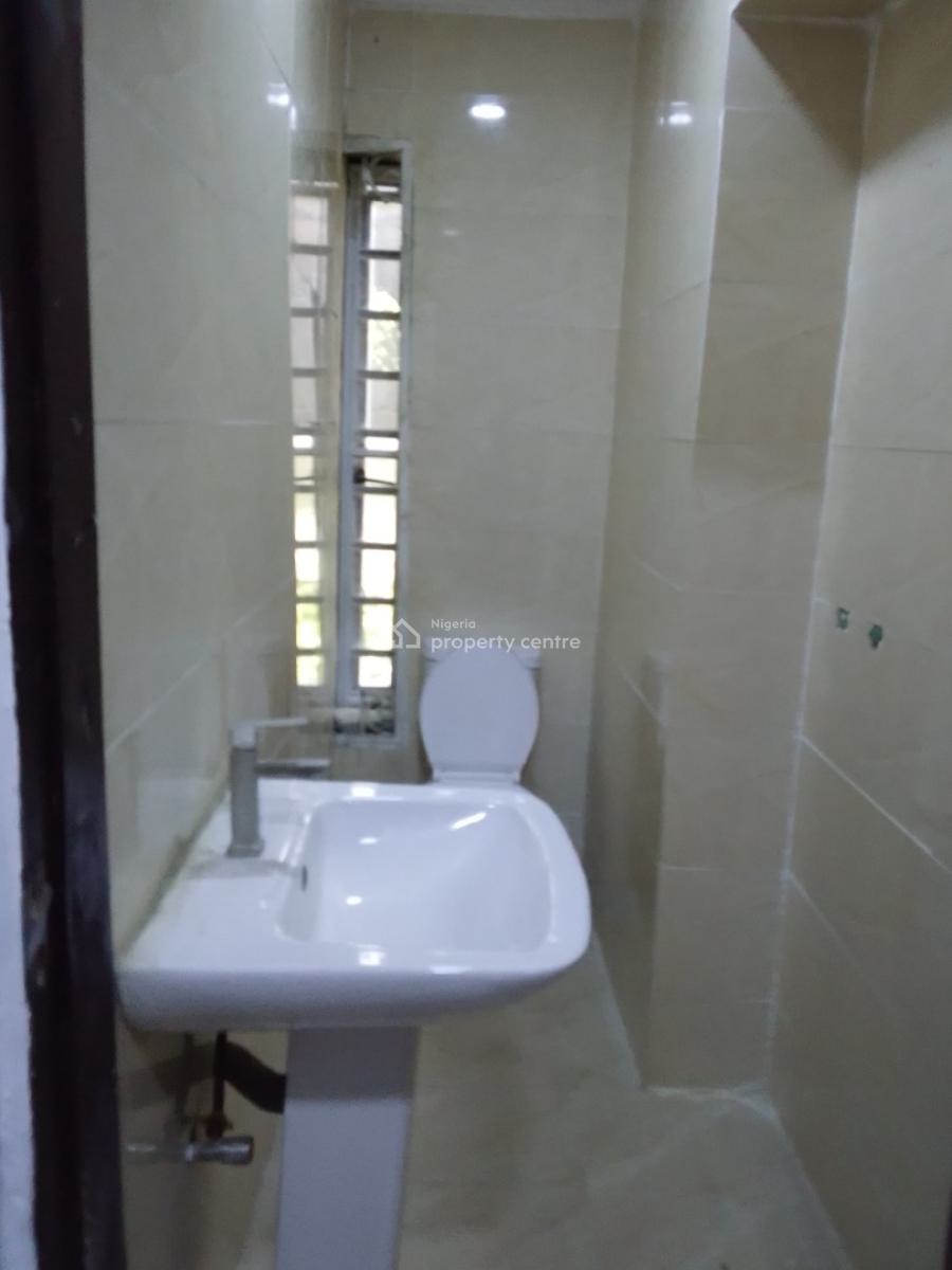 This Is a Lovely 2 Bedroom, Lekki Phase 1, Lekki, Lagos, Flat / Apartment for Rent