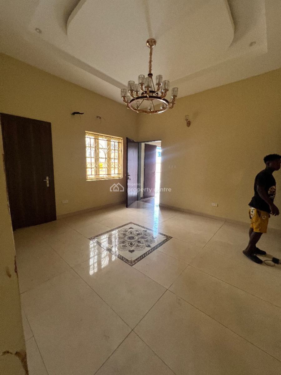 Serviced 2 Bedroom Flat, Off Admiralty Way, Lekki Phase 1, Lekki, Lagos, Flat / Apartment for Rent