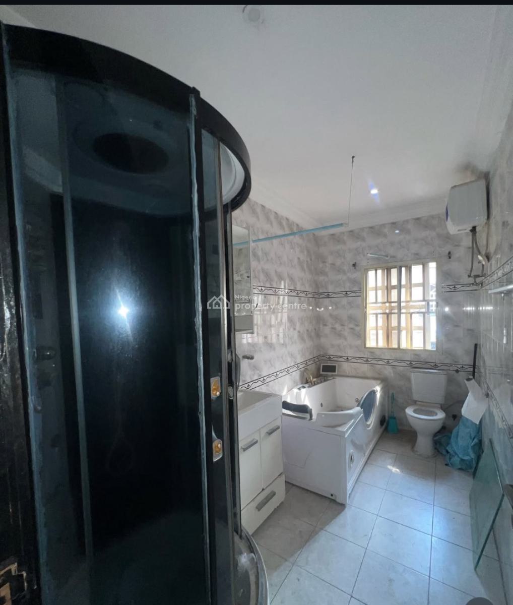 3 Bedroom Apartment, Lekki Phase 1, Lekki, Lagos, Flat / Apartment for Rent