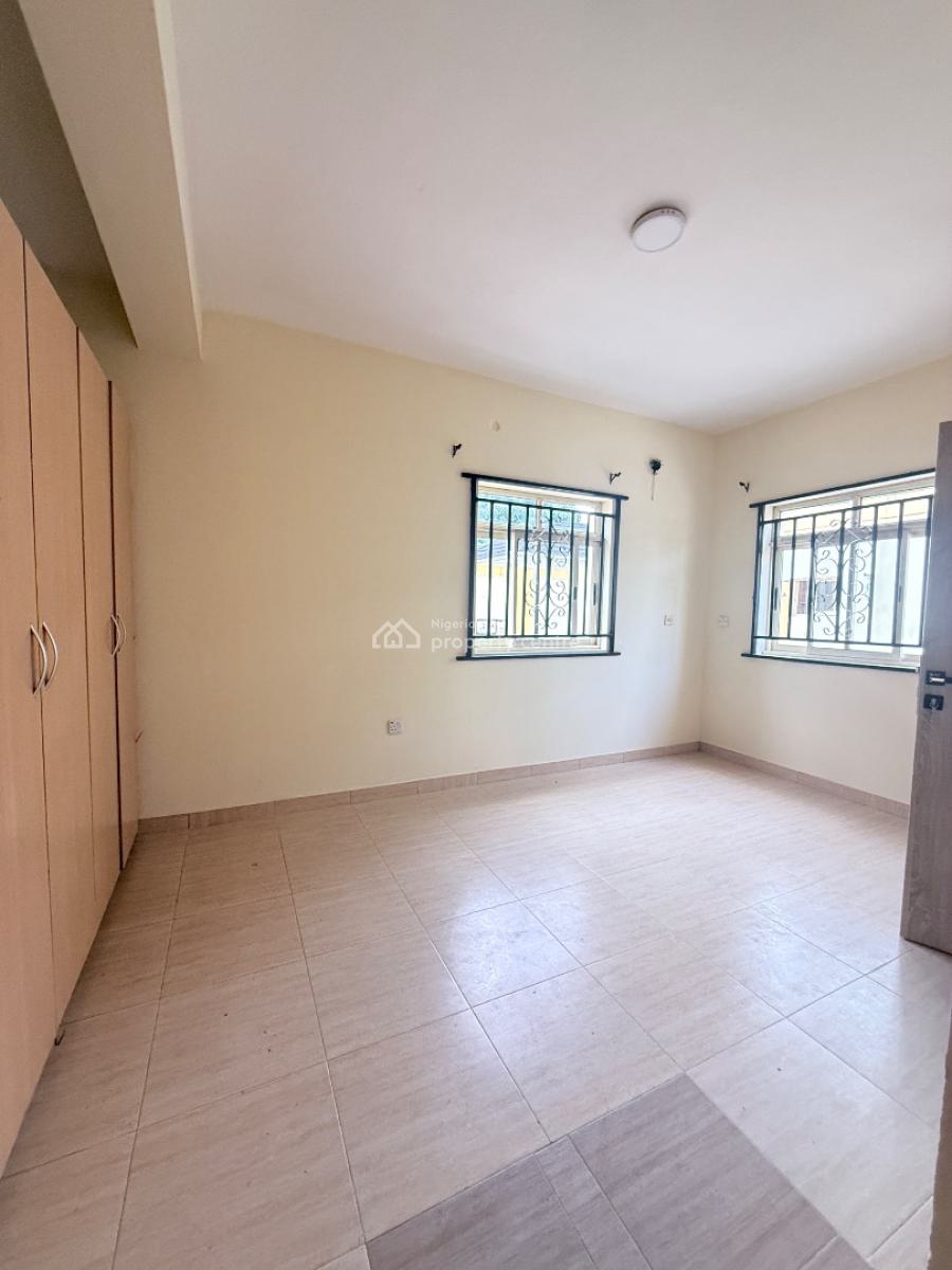 Spacious 3-bedroom Apartment (self-serviced), Ikota, Lekki, Lagos, Flat / Apartment for Rent