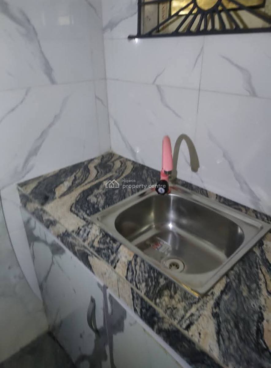 Executive Renovated 2 Bedroom Flat Apartment, Orile Agege Close, Agege, Lagos, Flat / Apartment for Rent