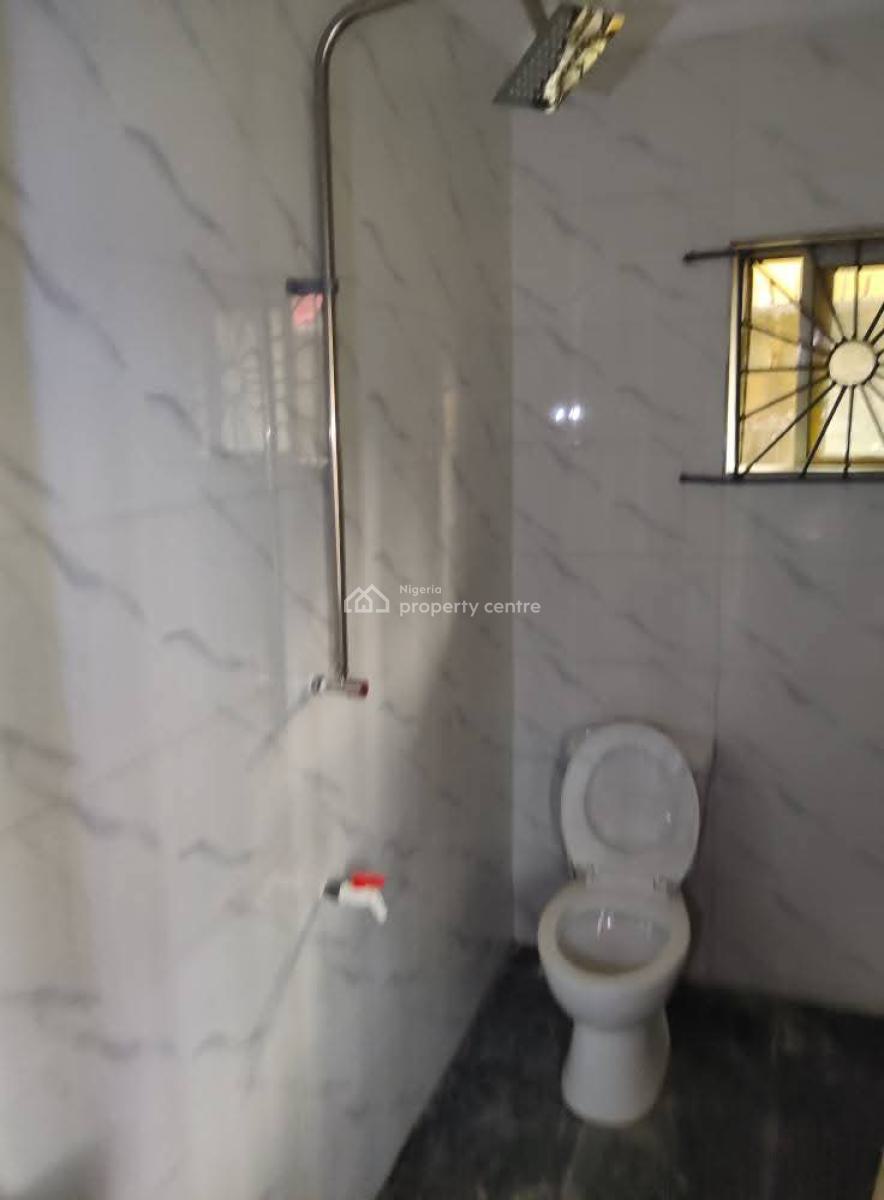 Executive Renovated 2 Bedroom Flat Apartment, Orile Agege Close, Agege, Lagos, Flat / Apartment for Rent